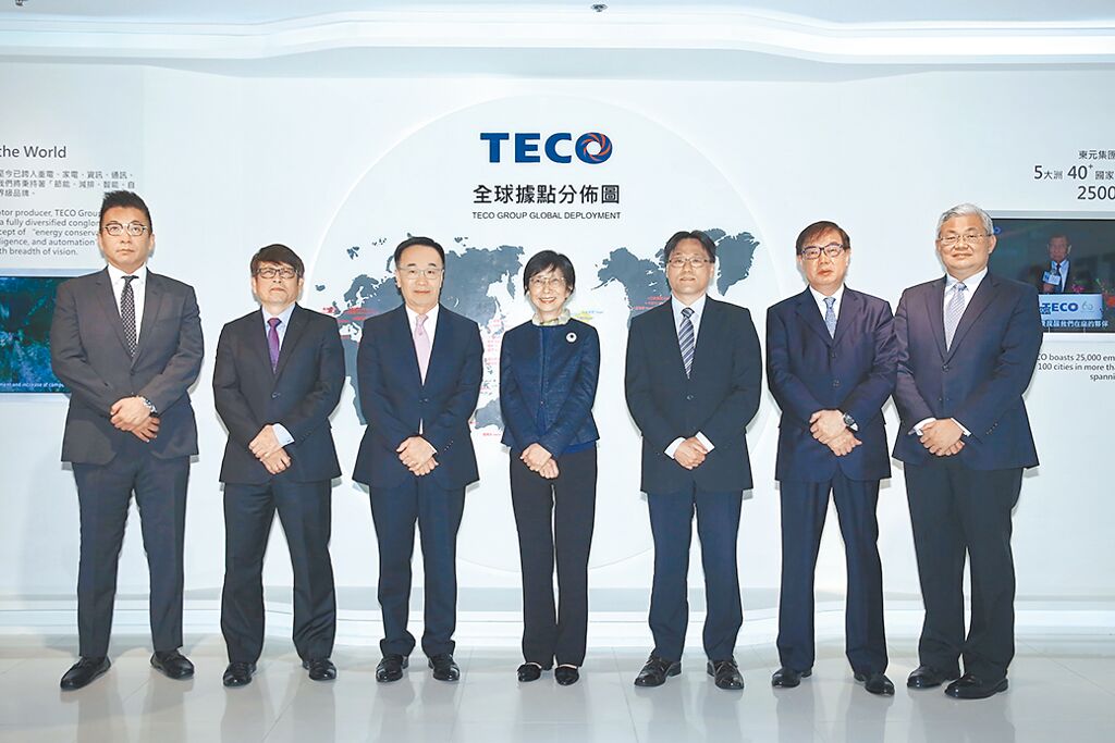 東元電機在財務(wù)、經(jīng)營團隊，良好的投資人關(guān)係以及企業(yè)社會責(zé)任的舉措等各方面皆有杰出成果，而榮獲肯定。圖／業(yè)者提供